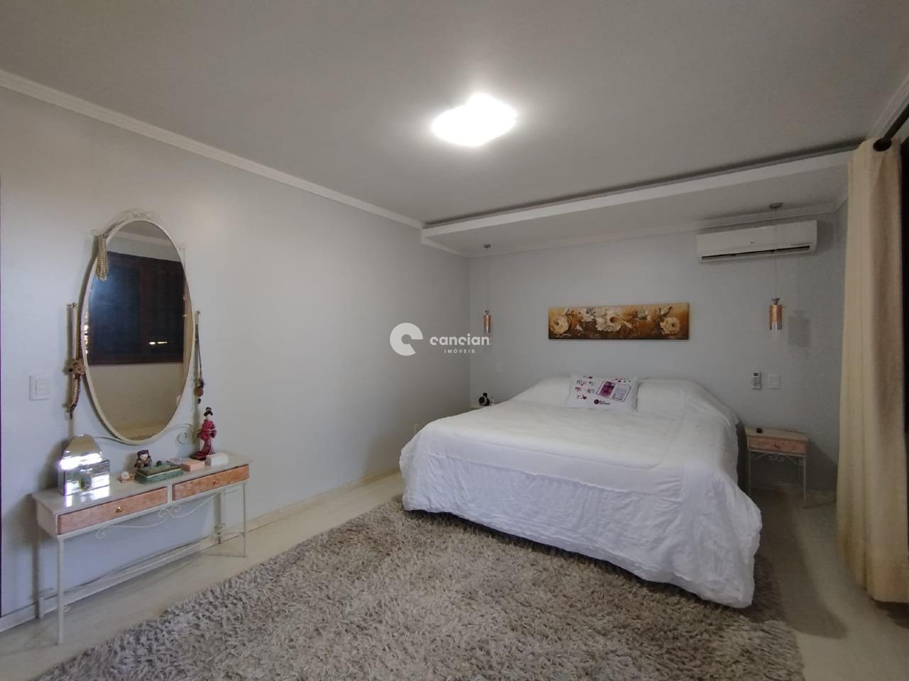 Casa à venda no Camobi: 