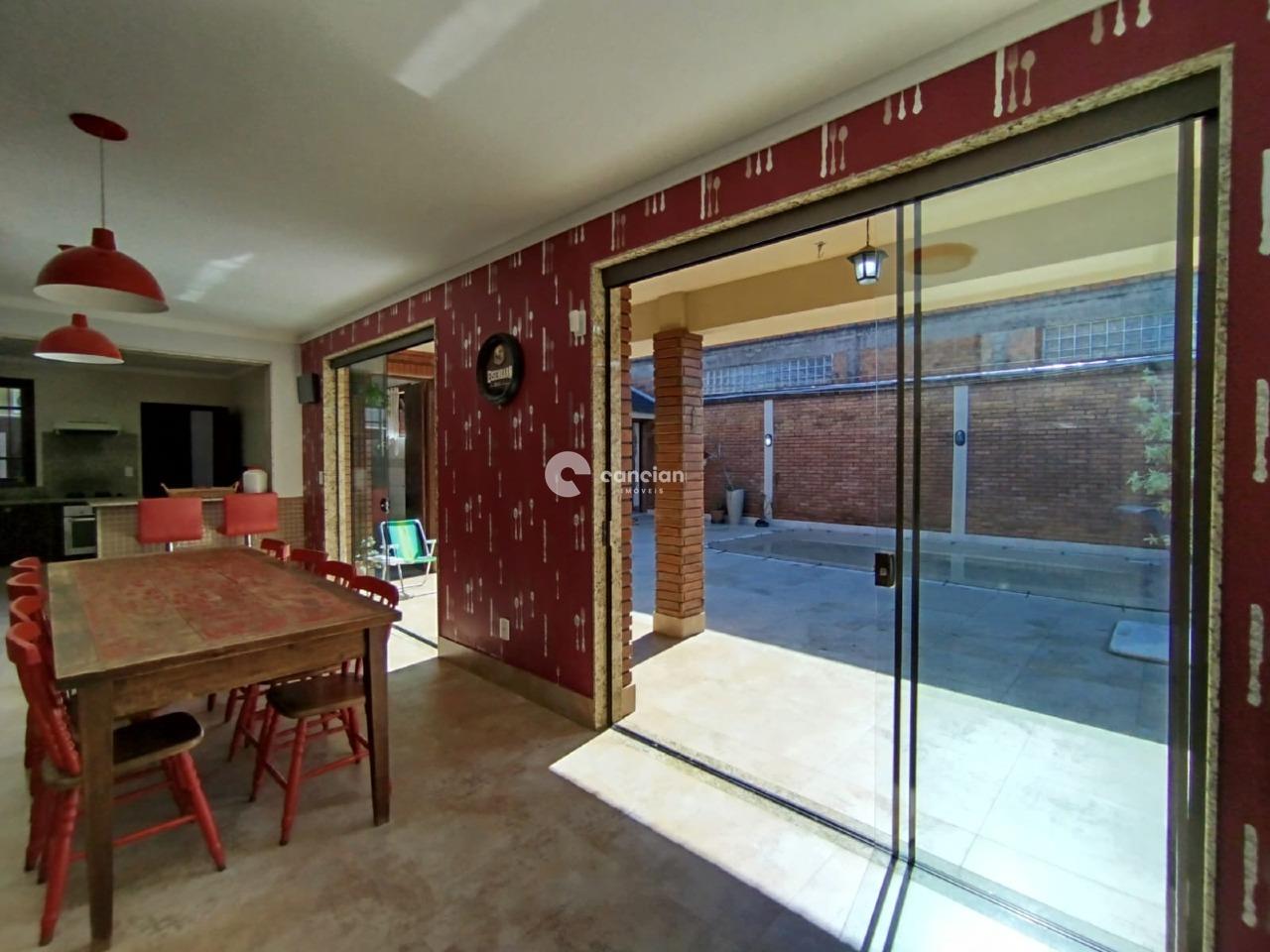 Casa à venda no Camobi: 