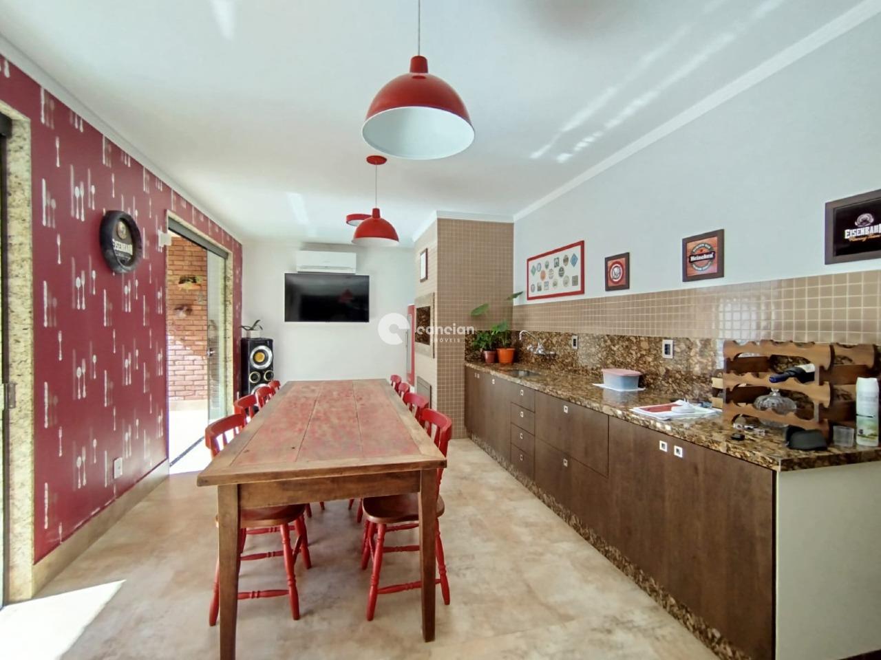 Casa à venda no Camobi: 