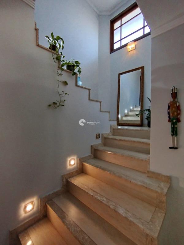 Casa à venda no Camobi: 