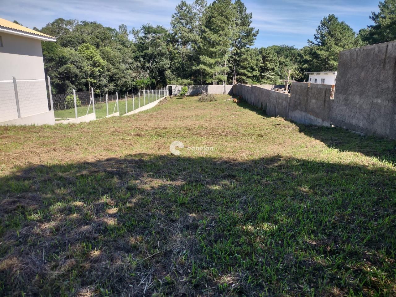 Terreno em condomínio à venda no Parque Serrano: 