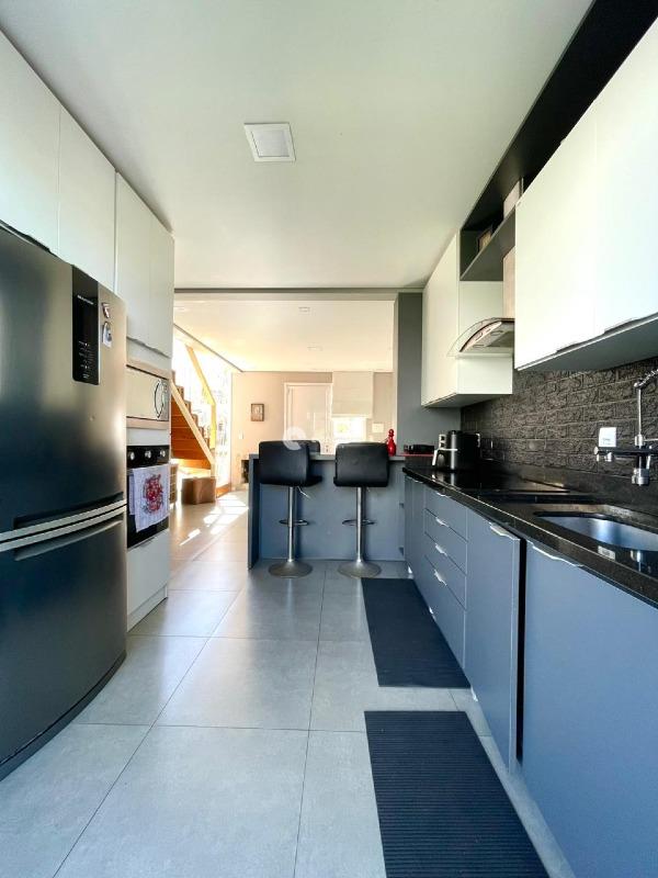 Casa de Condomínio à venda no Diácono João Luiz Pozzobon: 