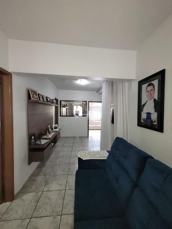 Casa à venda no Juscelino Kubitschek: 