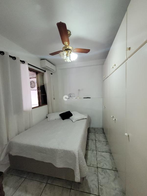 Casa à venda no Juscelino Kubitschek: 