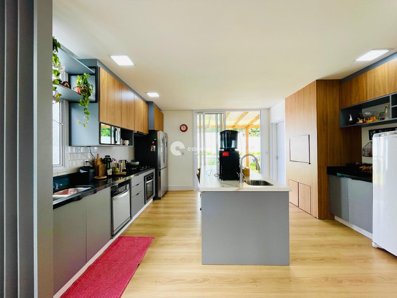 Casa à venda no Tomazetti: