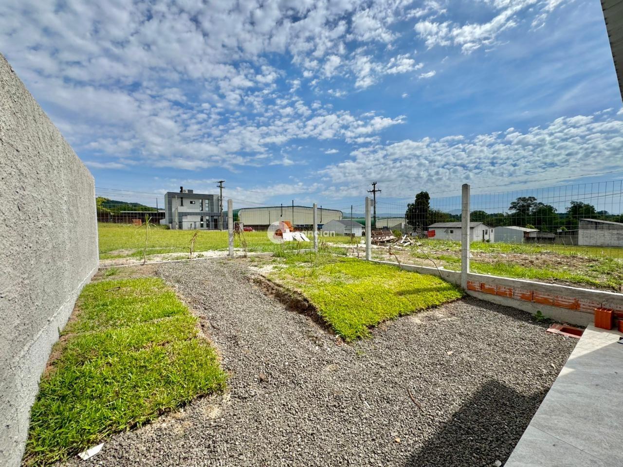 Casa à venda no Tomazetti: