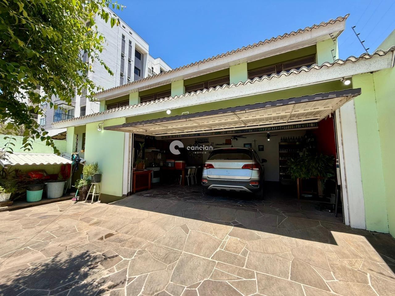 Casa à venda no Camobi: 