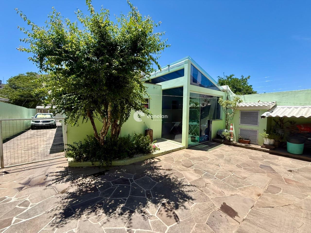 Casa à venda no Camobi: 