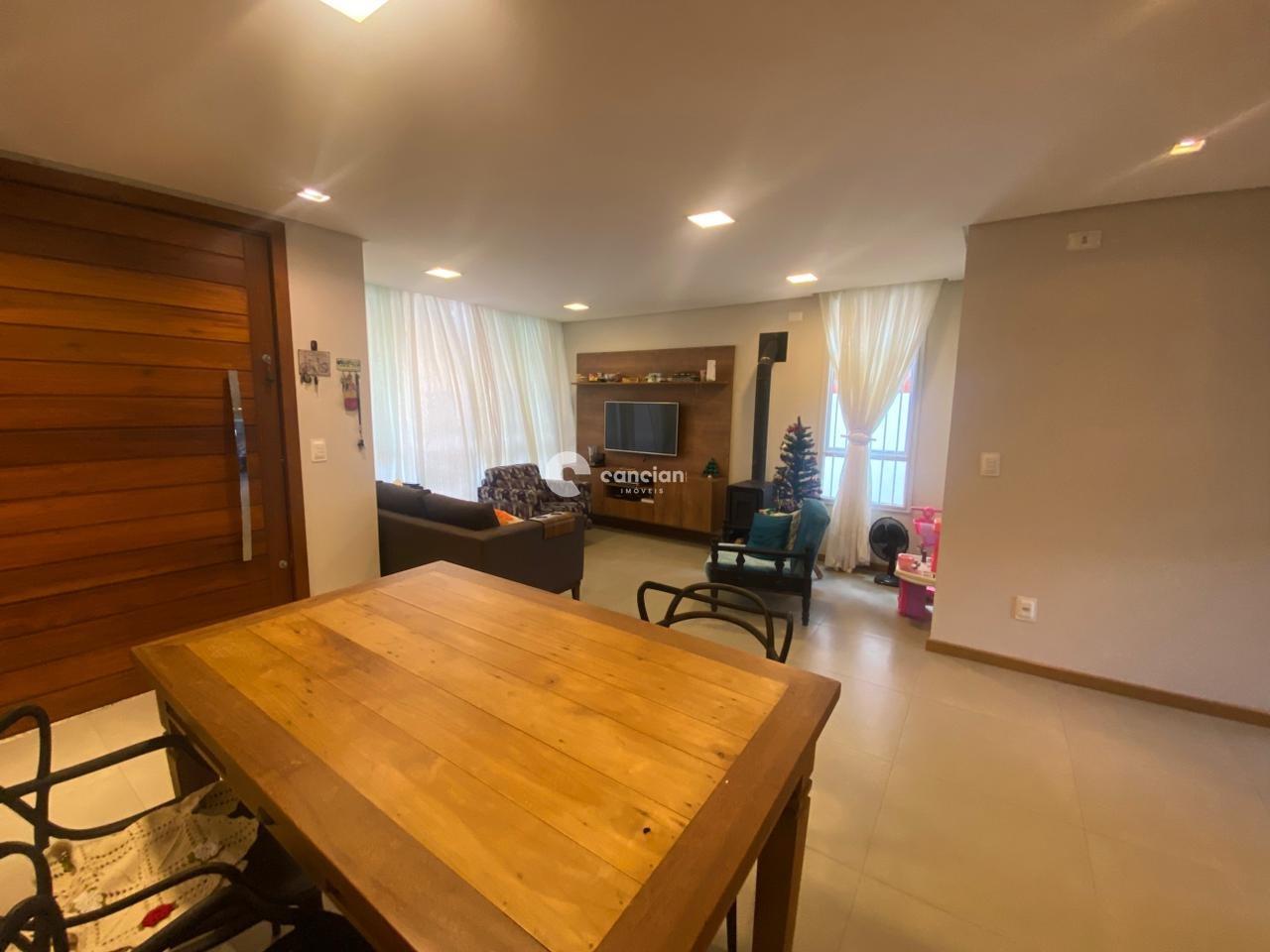 Casa à venda no Pé de Plátano: 