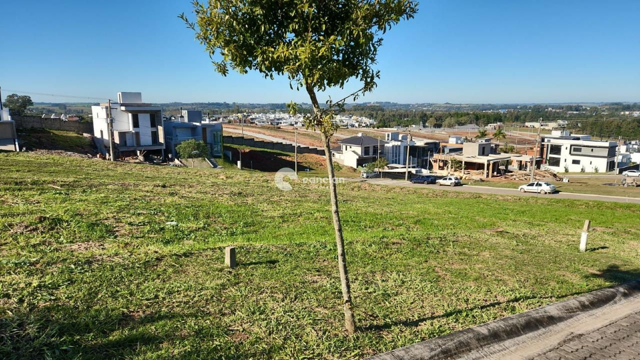 Terreno à venda no Tomazetti: