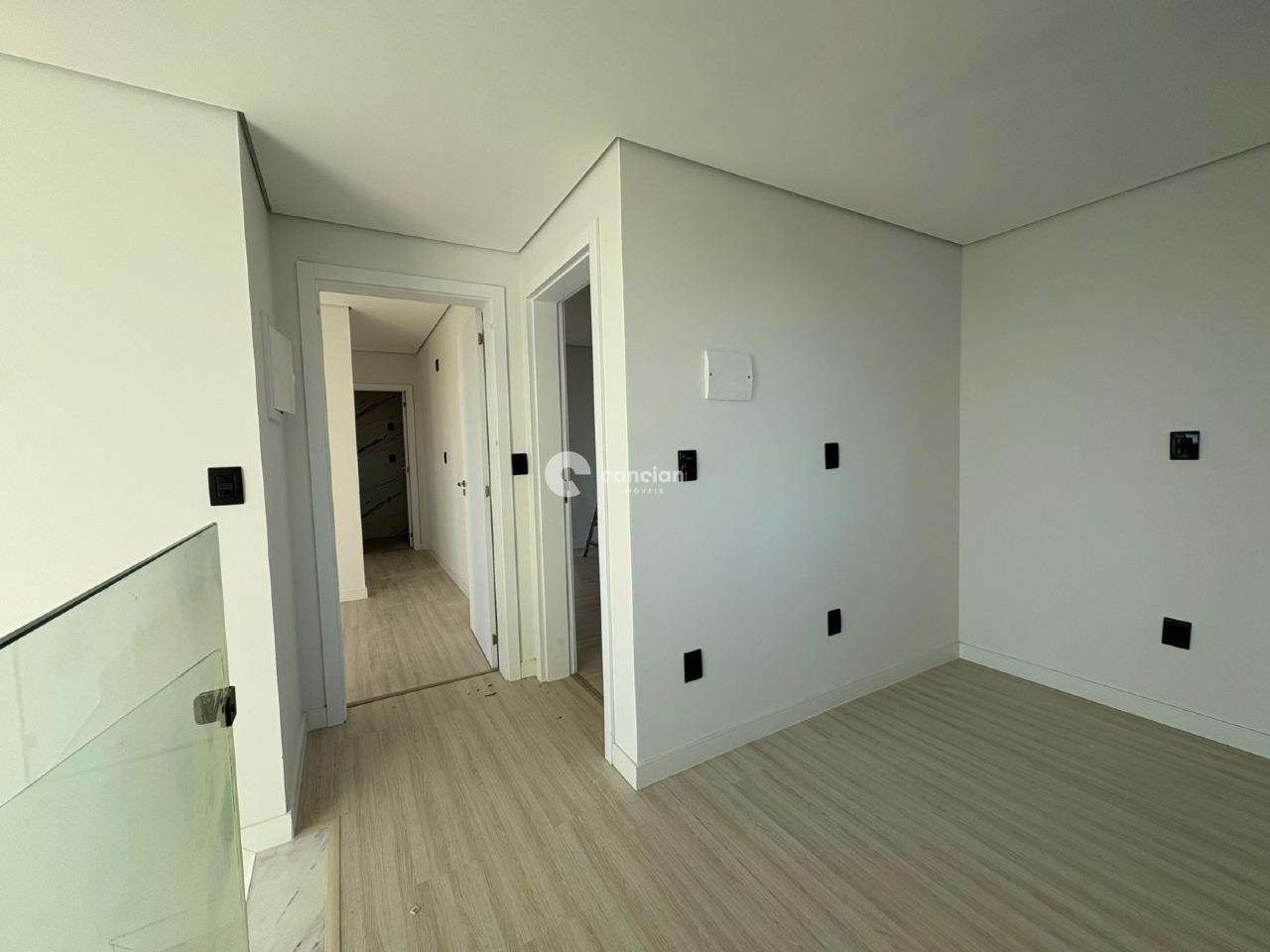 Casa de Condomínio à venda no Tomazetti: 