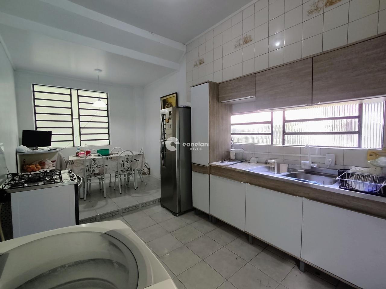 Casa à venda no Centro: