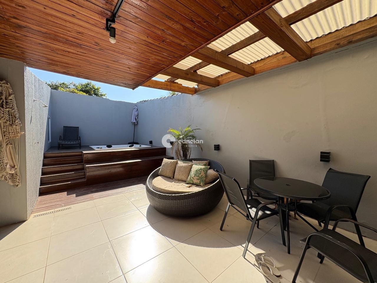 Casa à venda no Urlândia: Pátio fundos