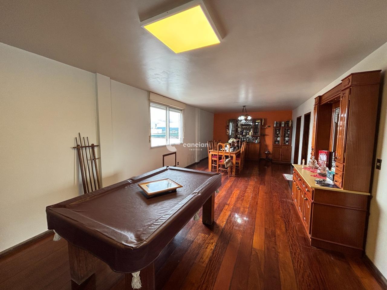 Cobertura à venda no Centro: 