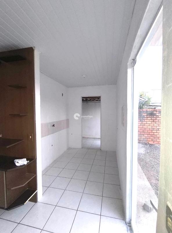 Casa à venda no Camobi: 