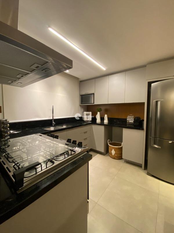 Casa de Condomínio à venda no Tomazetti: 