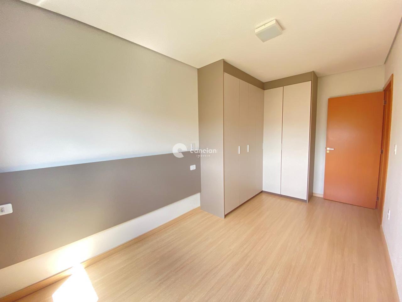 Apartamento à venda no Menino Jesus: 