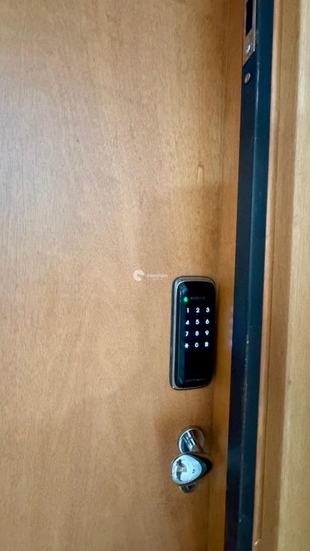 Apartamento à venda no Centro: Fechadura eletrônica 