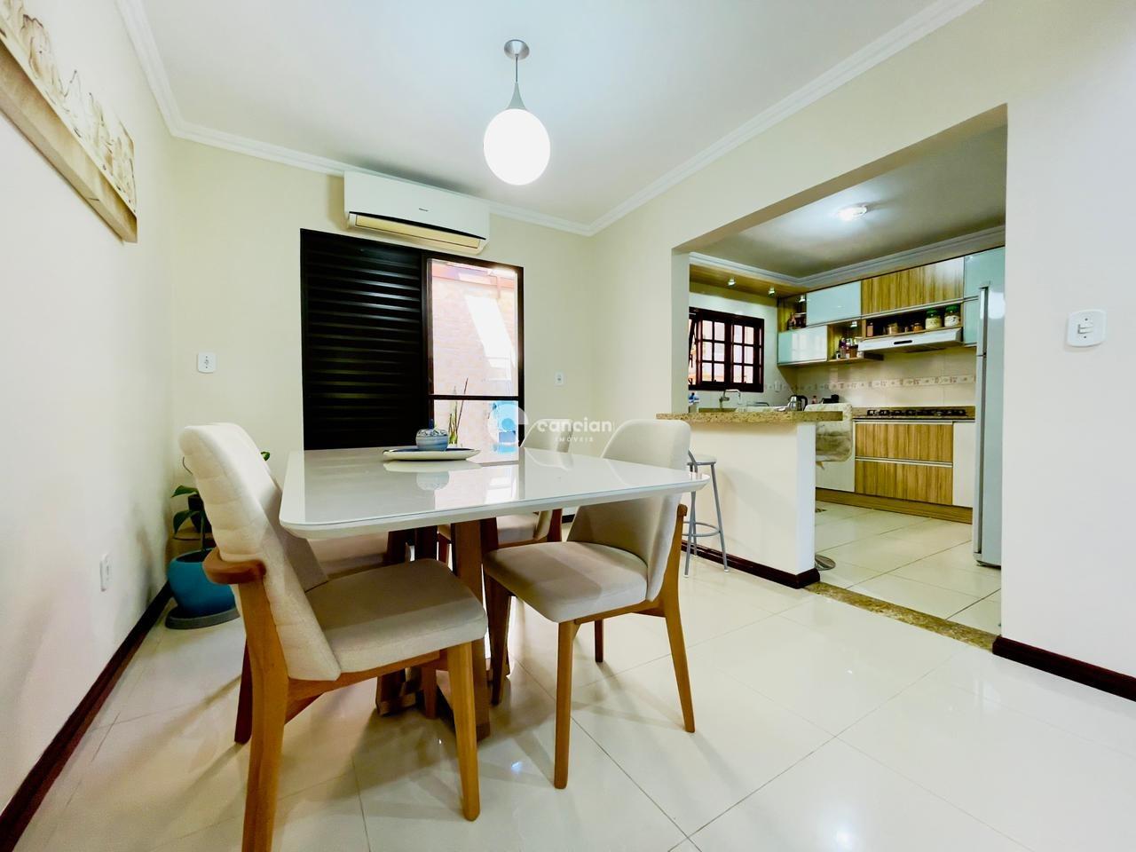 Casa à venda no Camobi: 