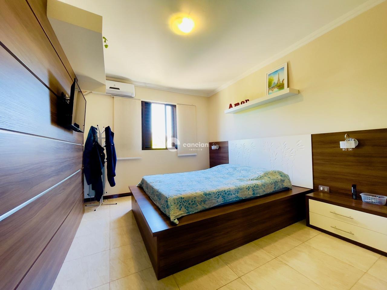 Casa à venda no Camobi: 