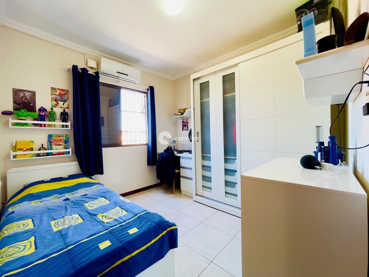 Casa à venda no Camobi: 