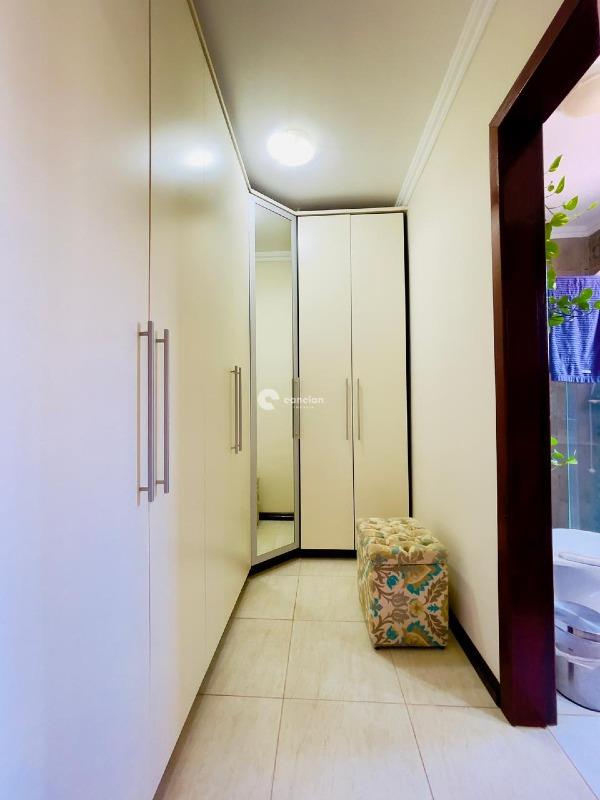 Casa à venda no Camobi: 