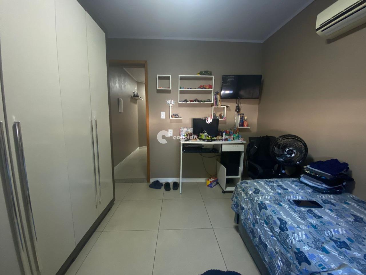 Casa à venda no Camobi: 