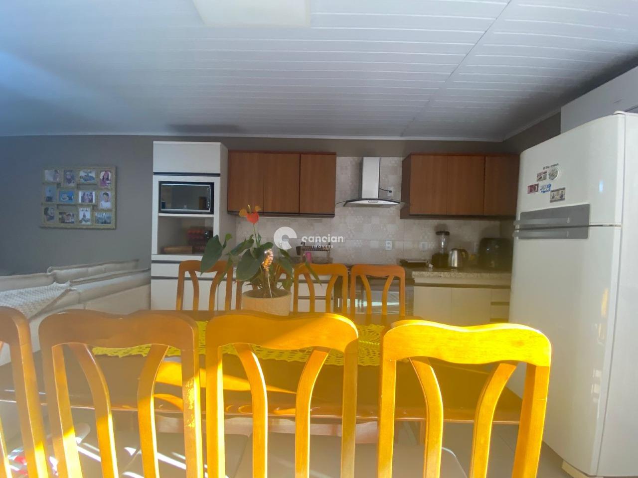 Casa à venda no Camobi: 