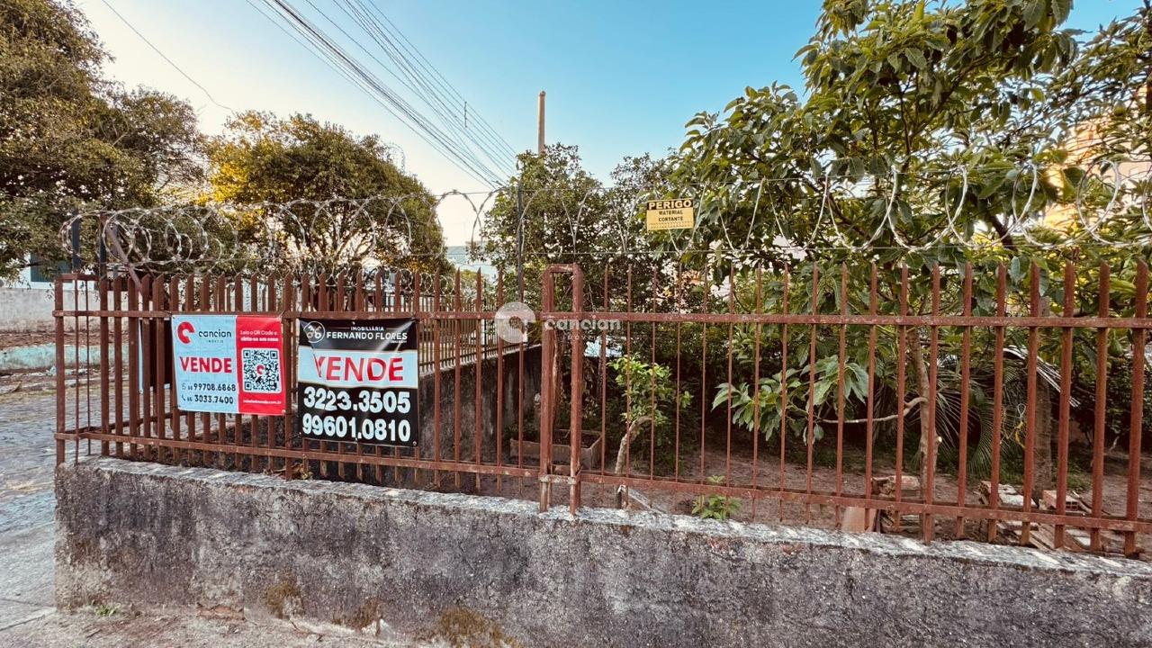 Casa à venda no Menino Jesus: 