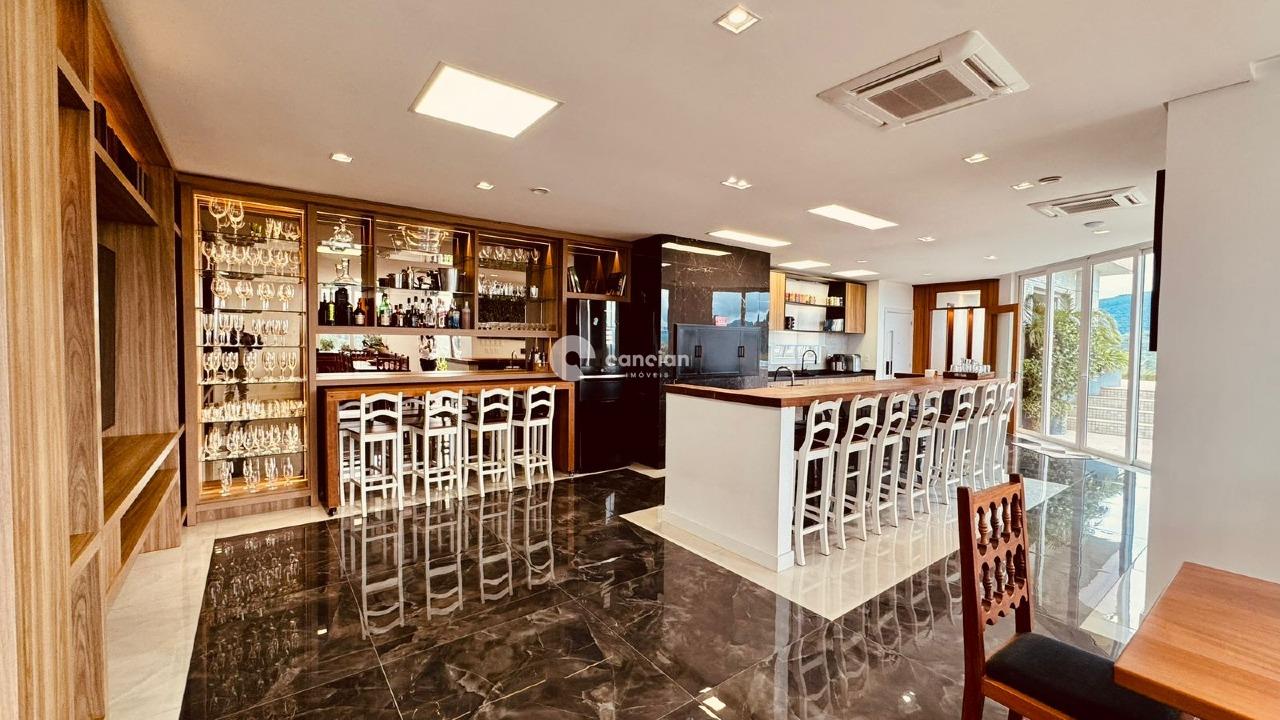 Duplex à venda no Nossa Senhora das Dores: Um belo espaço gourmet