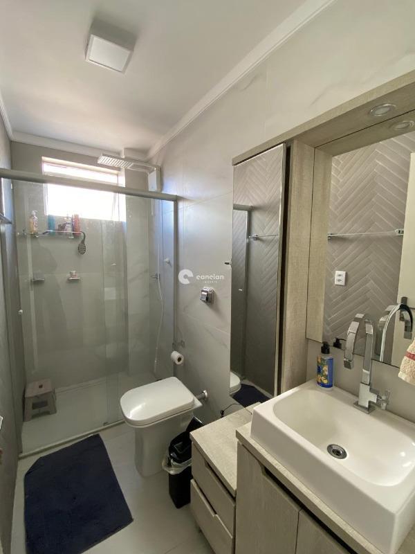 Apartamento à venda no Camobi: