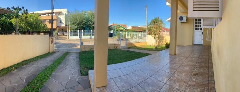 Casa à venda no Camobi: 