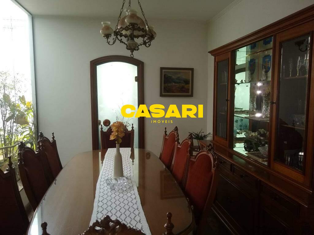 Sobrado para à venda no bairro Dos Casa, São Bernardo do Campo - Casari Imóveis: 