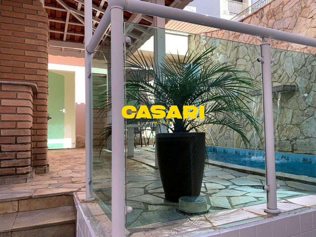 Sobrado para à venda no bairro Jardim do Mar, São Bernardo do Campo - Casari Imóveis: 
