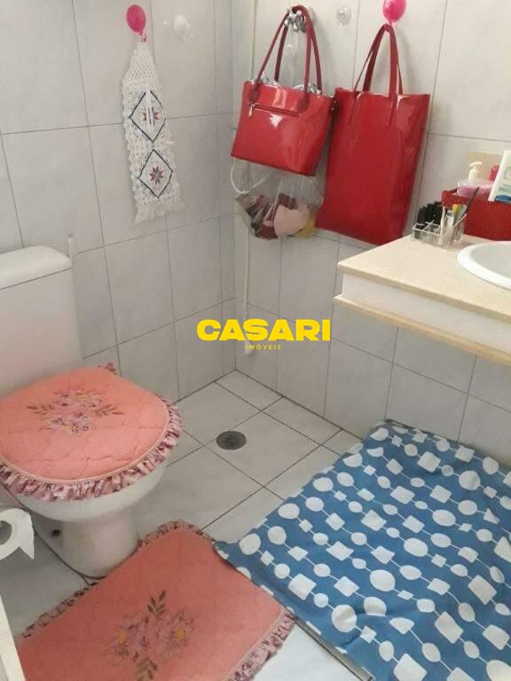 Casa para à venda no bairro Rudge Ramos, São Bernardo do Campo - Casari Imóveis: 
