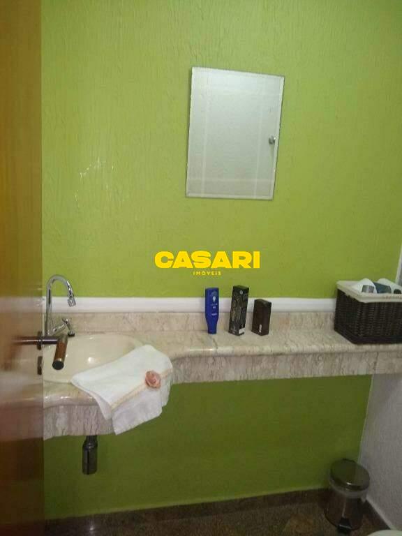 Sobrado para à venda no bairro Rudge Ramos, São Bernardo do Campo - Casari Imóveis: 