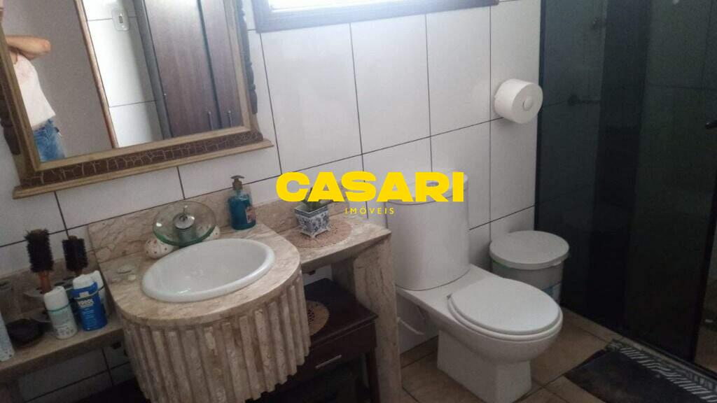 Casa para à venda no bairro Paulicéia, São Bernardo do Campo - Casari Imóveis: 