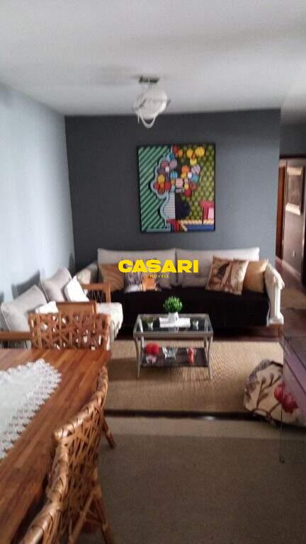 Casa para à venda no bairro Paulicéia, São Bernardo do Campo - Casari Imóveis: 