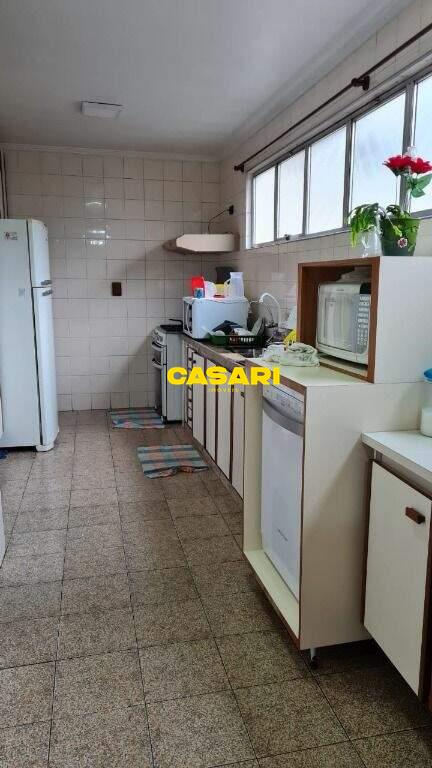 Sobrado para à venda no bairro Vila Euclides, São Bernardo do Campo - Casari Imóveis: 