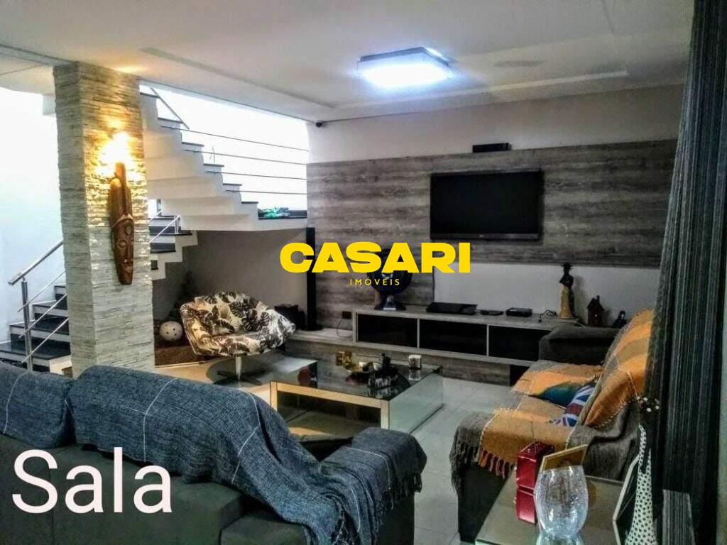 Sobrado para à venda no bairro Rudge Ramos, São Bernardo do Campo - Casari Imóveis: 