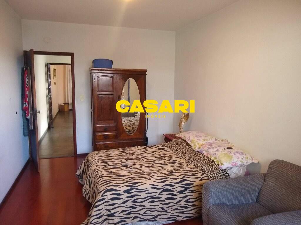 Sobrado para à venda no bairro Santa Terezinha, São Bernardo do Campo - Casari Imóveis: 