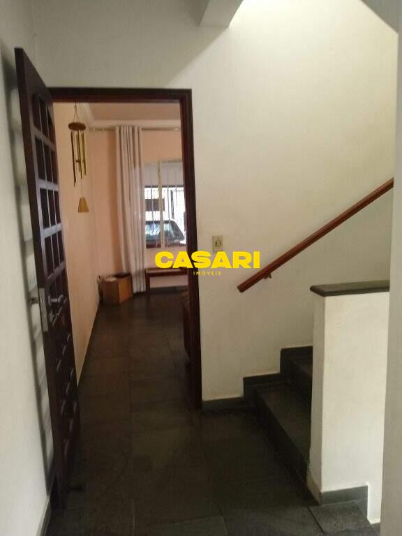 Sobrado para à venda no bairro Santa Terezinha, São Bernardo do Campo - Casari Imóveis: 