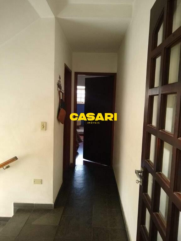 Sobrado para à venda no bairro Santa Terezinha, São Bernardo do Campo - Casari Imóveis: 