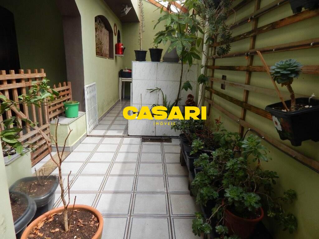 Sobrado para à venda no bairro Parque Terra Nova, São Bernardo do Campo - Casari Imóveis: 