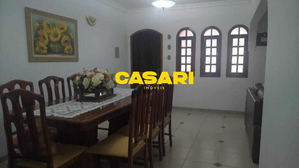 Casa para à venda no bairro Baeta Neves, São Bernardo do Campo - Casari Imóveis: 