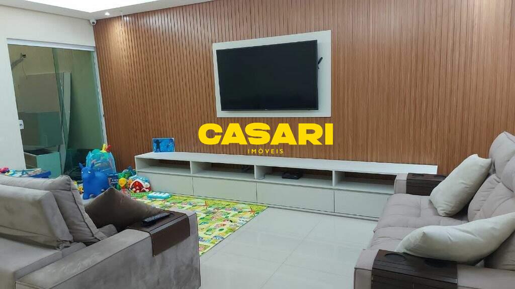 Sobrado para à venda no bairro Jardim do Mar, São Bernardo do Campo - Casari Imóveis: 