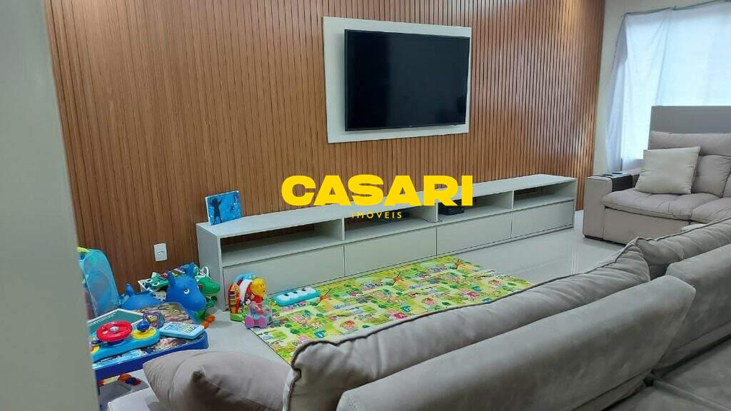 Sobrado para à venda no bairro Jardim do Mar, São Bernardo do Campo - Casari Imóveis: 