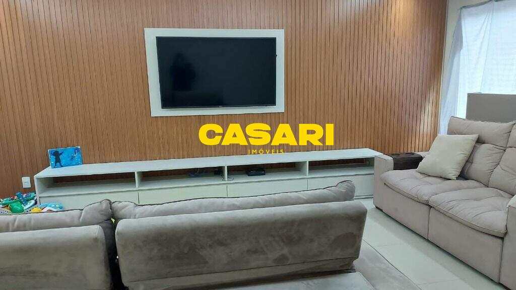 Sobrado para à venda no bairro Jardim do Mar, São Bernardo do Campo - Casari Imóveis: 