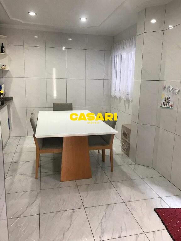 Sobrado para à venda no bairro Paulicéia, São Bernardo do Campo - Casari Imóveis: 