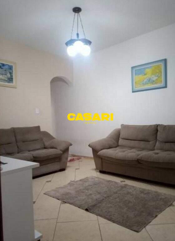 Sobrado para à venda no bairro Montanhão, São Bernardo do Campo - Casari Imóveis: 